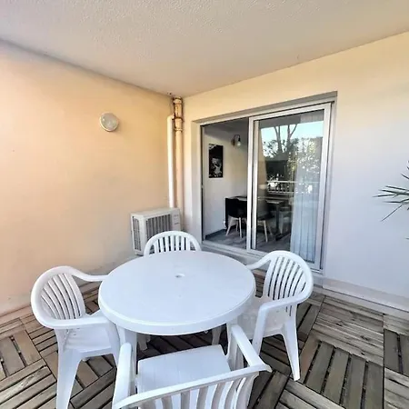 Appartement Port De Hyeres 4 Personnes Exterior photo