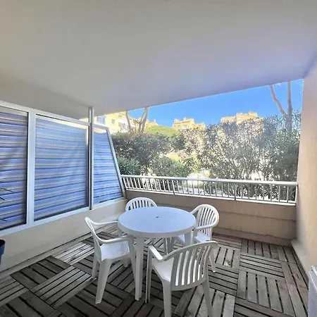 Appartement Port De Hyeres 4 Personnes Exterior photo
