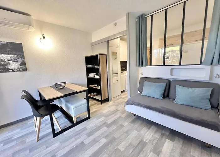 Appartement Port De Hyeres 4 Personnes