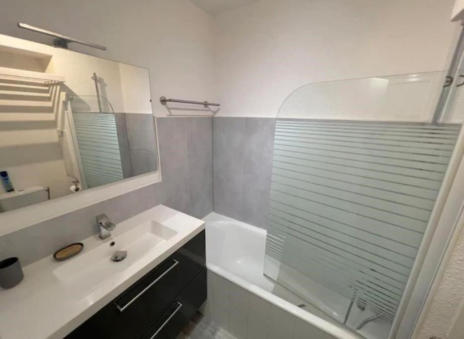 Appartement Port De 4 Personnes