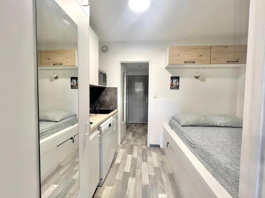 Appartement Port De 4 Personnes *